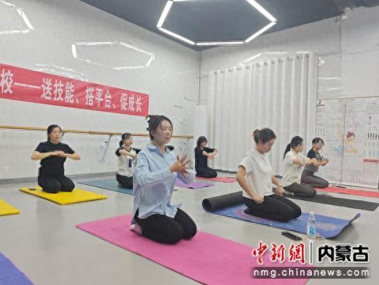 库伦旗青年夜校解锁青年新夜态生活模式