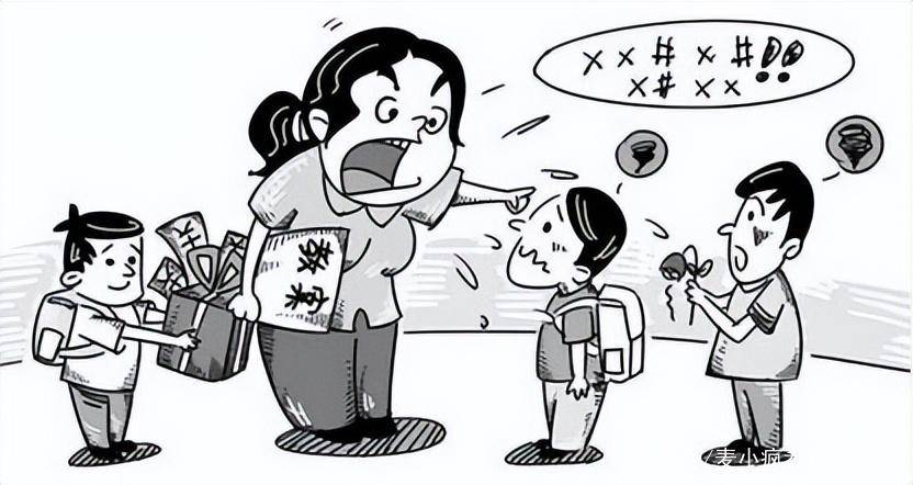 學(xué)生上臺指責(zé)學(xué)校被帶離