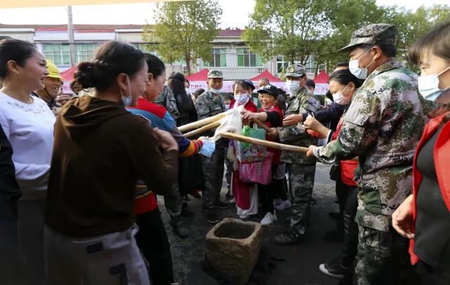 都市蜕变与乡村崛起，城与乡的双向奔赴之路