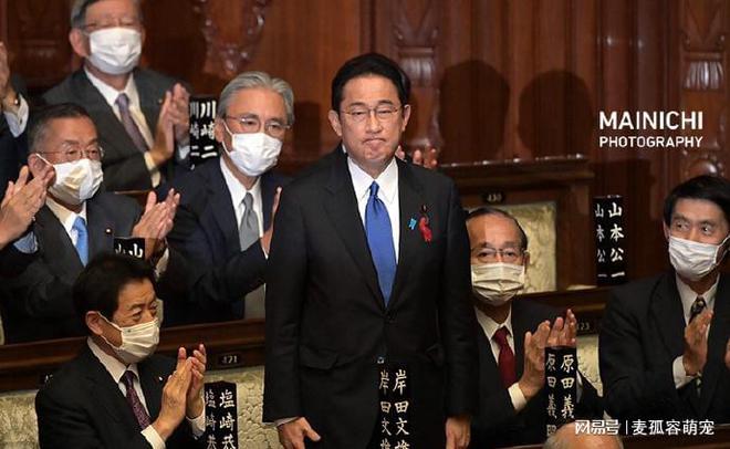 日本首相频繁更迭的背后原因及影响分析