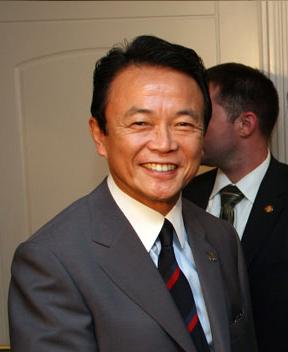 日本政界的两位巨头，石破茂与麻生太郎的交锋与影响