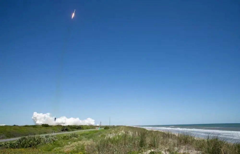 美国宇航员滞留太空，生存极限与挑战探讨