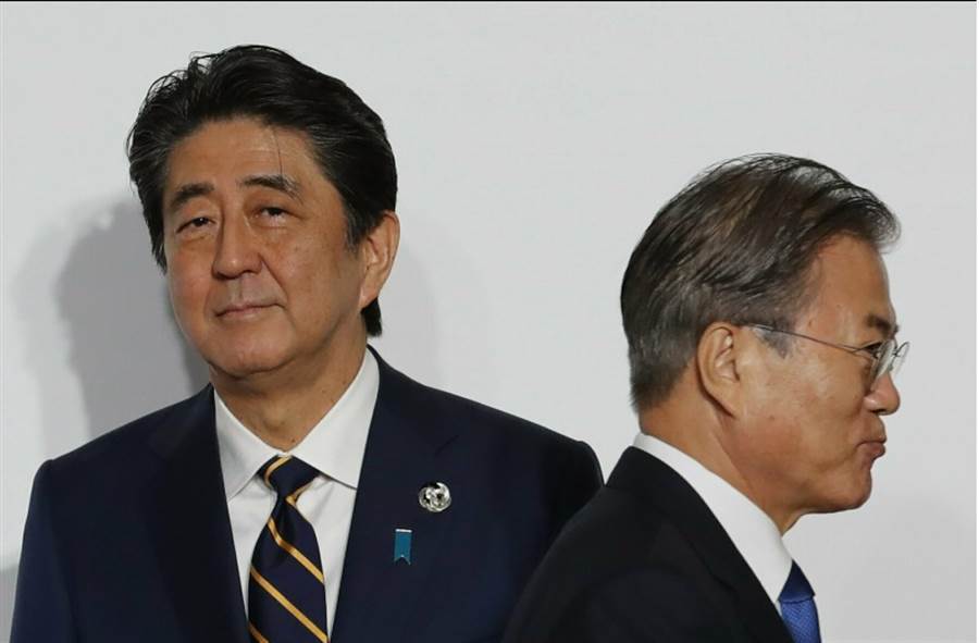 日本首相亲中，开启中日友好的新篇章