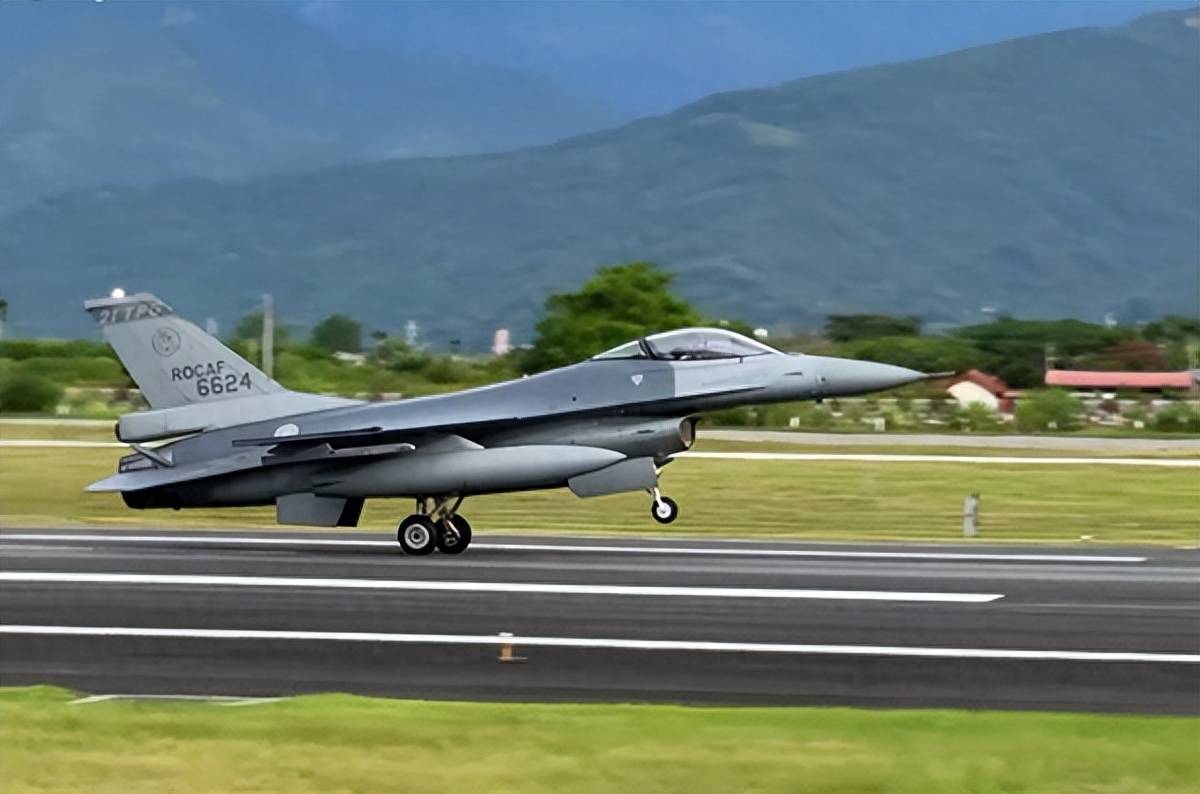 歼-20与F-16V，空中对决深度解析