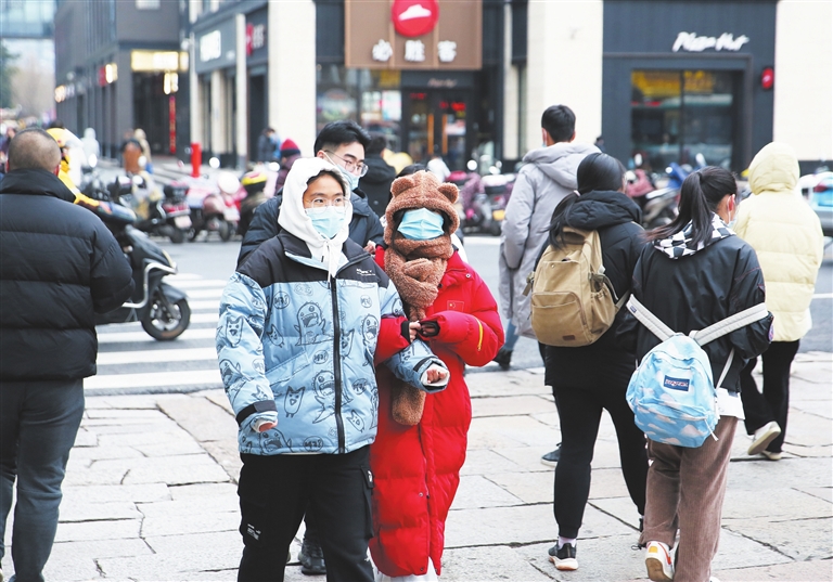 多地啟動(dòng)冬季防寒措施,，保障市民溫暖過冬