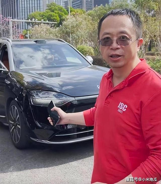 周鴻祎送車活動點燃科技熱潮,，引領(lǐng)新一輪科技浪潮